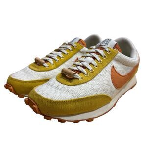 Nike Daybreak SE 'Sun Club White Sand Gold DM7605-101 Women’s Sz 6